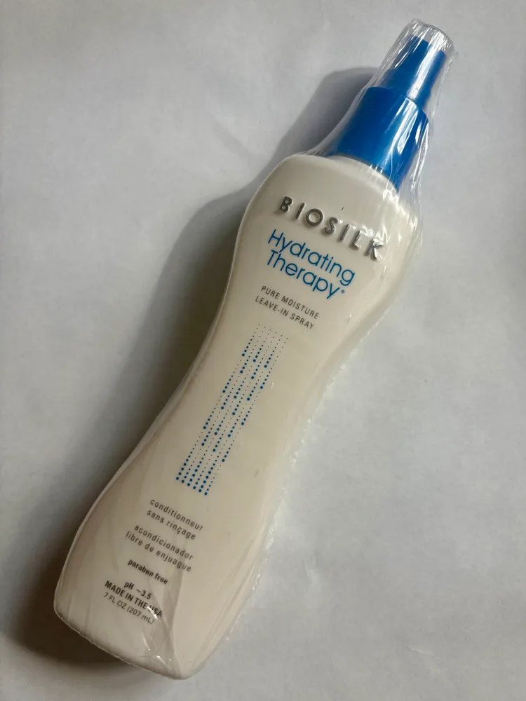 BioSilk Hydrating Therapy Pure Moisture Leave-In Spray, Replenishes Hair Moisture & Protects From Frizz, Sulfate, Paraben, & Cruelty-Free, 7 Oz