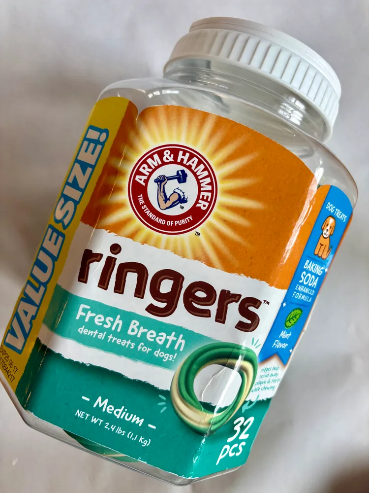 Arm & Hammer for Pets Ringers Fresh Breath Dental Treats for Dogs,Value Pack,32 Pcs Dog Dental Chews Fight Bad Dog Breath,Plaque & Tartar Without Brushing With Baking Soda(Pack of 1,32 Count)